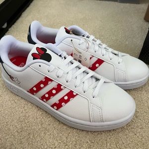 Adidas grand court Minnie red new NIB Disney rare sold out